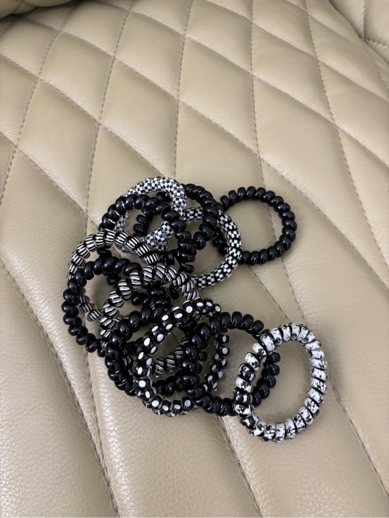 unbranded Jewelry - Black & White Coil Bracelet Set - (12) Unbranded